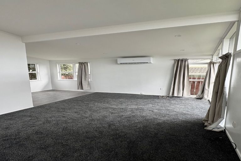Photo of property in 69 Ferguson Street, Manurewa East, Auckland, 2102