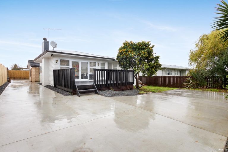Photo of property in 20 Tairere Crescent, Rosehill, Papakura, 2113