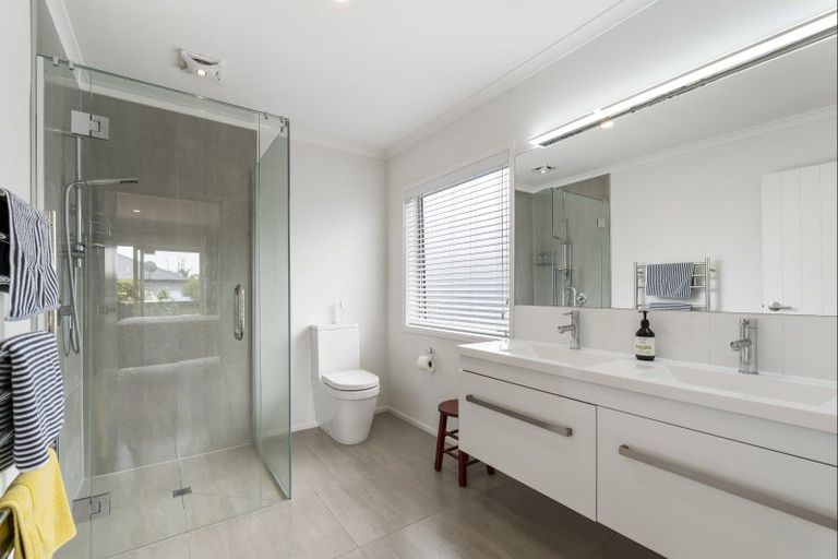 Photo of property in 116 Palm Springs Boulevard, Papamoa Beach, Papamoa, 3118