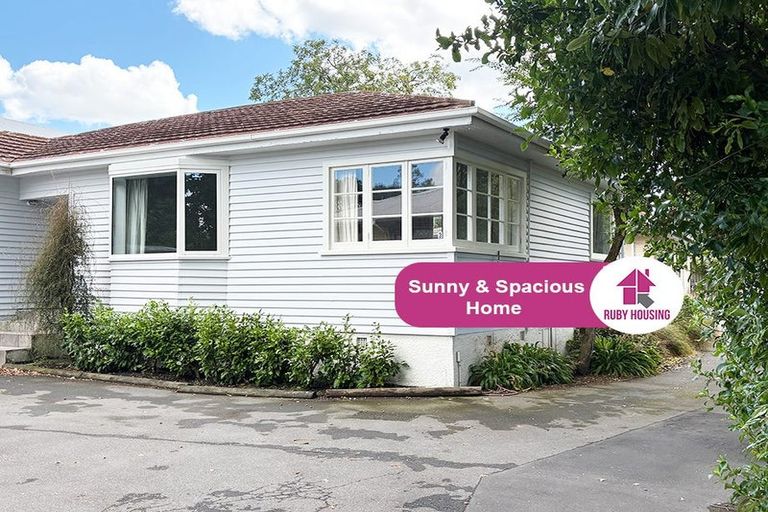 Photo of property in 3/23 Fifield Terrace, Waltham, Christchurch, 8023