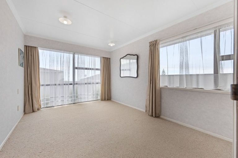 Photo of property in 73b South Road, Blagdon, New Plymouth, 4310