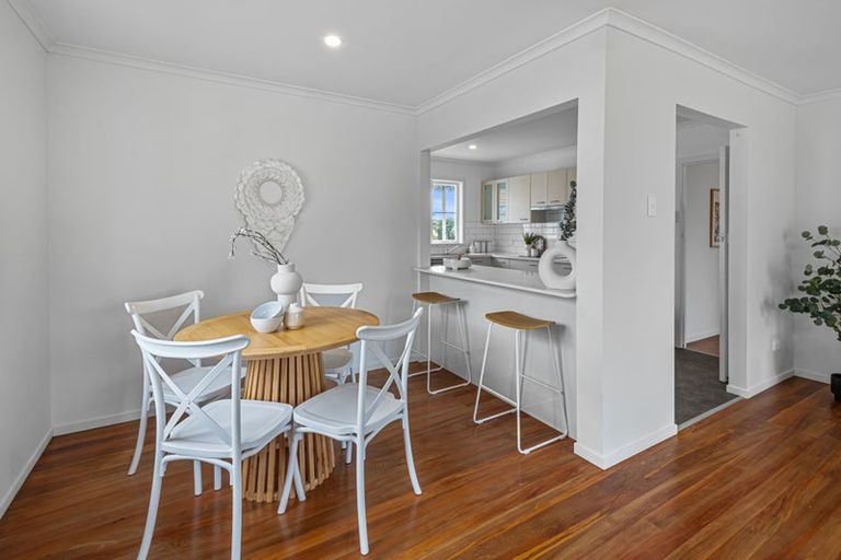 Photo of property in 1 Whimp Avenue, Onerahi, Whangarei, 0110