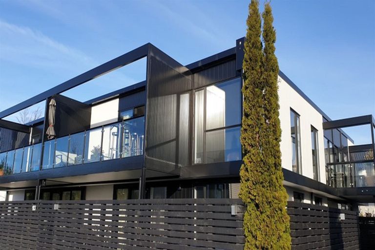 Photo of property in 4/275 Kilmore Street, Christchurch Central, Christchurch, 8011