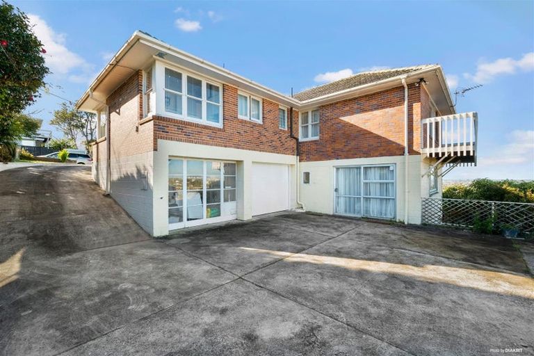 Photo of property in 3 Speedy Crescent, Hillcrest, Auckland, 0627