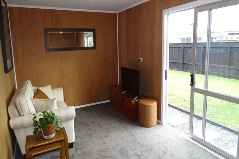 Photo of property in 13 Perth Street, Levin, 5510