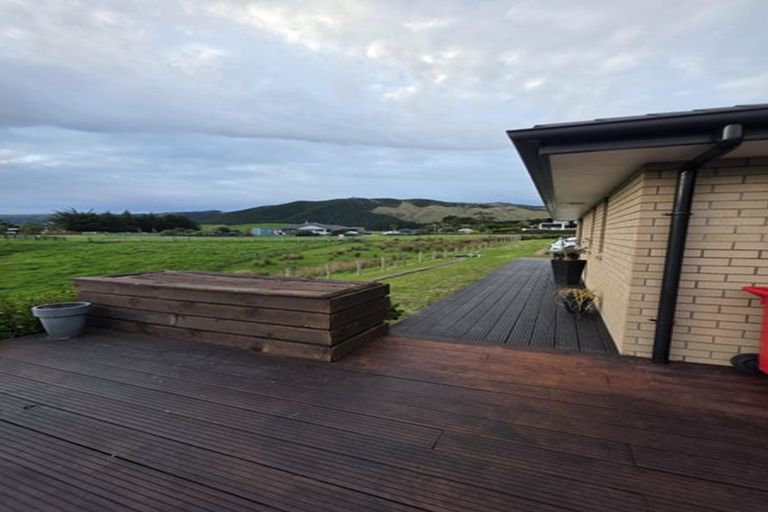 Photo of property in 3 Highland View Drive, Tokomaru, Palmerston North, 4474