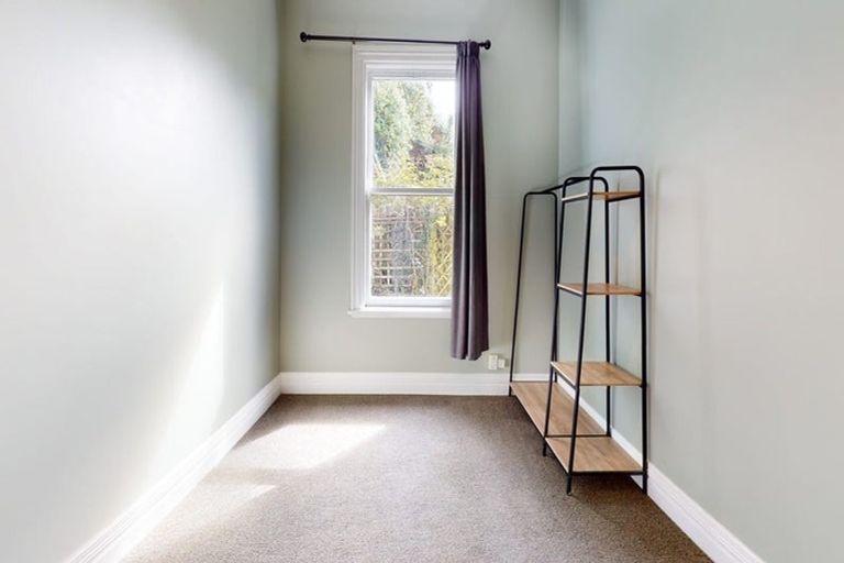 Photo of property in 87 Todman Street, Brooklyn, Wellington, 6021