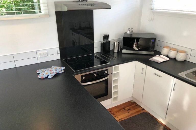 Photo of property in 25 Falkirk Avenue, Seatoun, Wellington, 6022