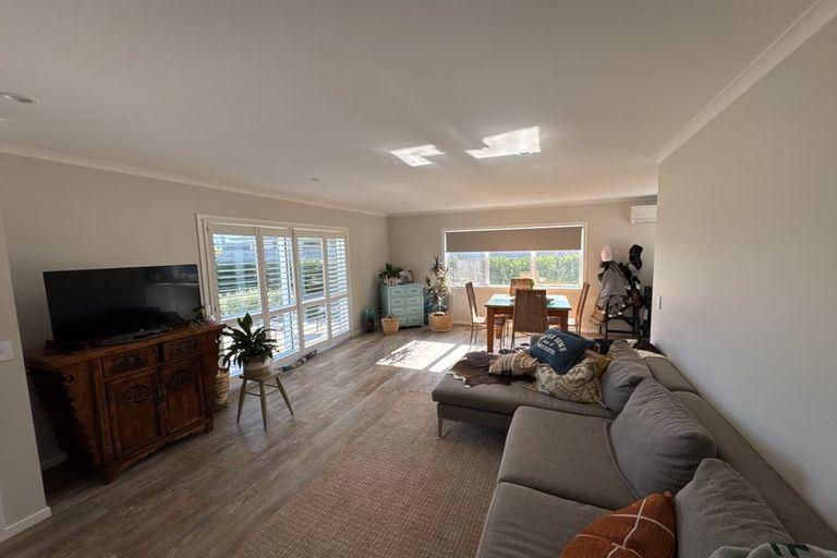 Photo of property in 6 Snappers Lane, Foxton Beach, Foxton, 4815