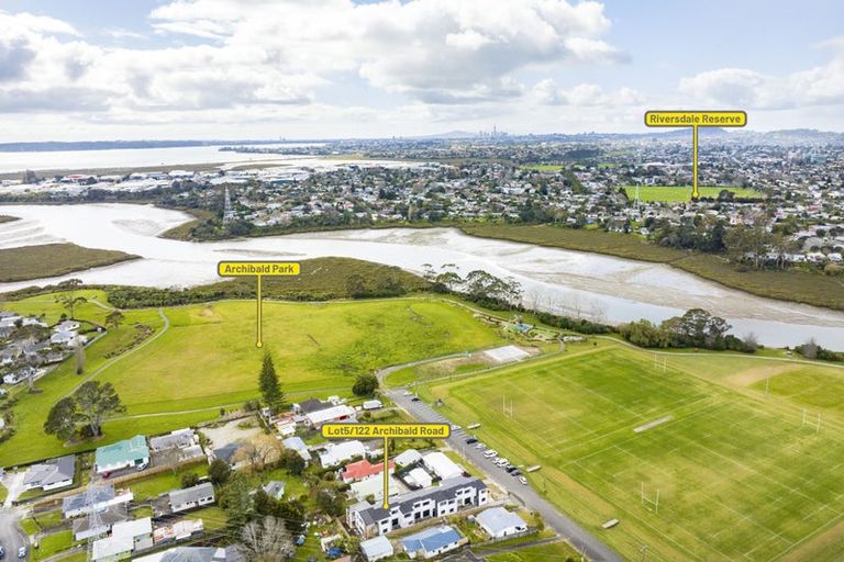 Photo of property in 5/122 Archibald Road, Kelston, Auckland, 0602