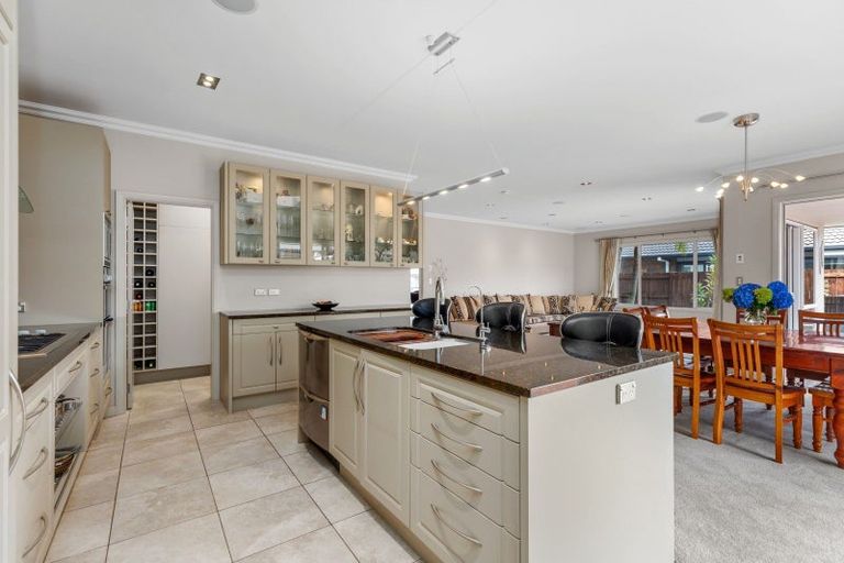 Photo of property in 10 Serena Key, Papamoa Beach, Papamoa, 3118