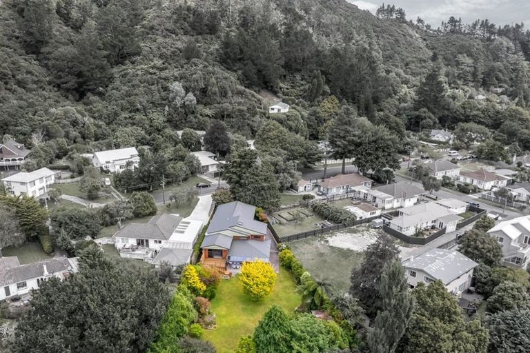 Photo of property in 45 Hine Road, Wainuiomata, Lower Hutt, 5014