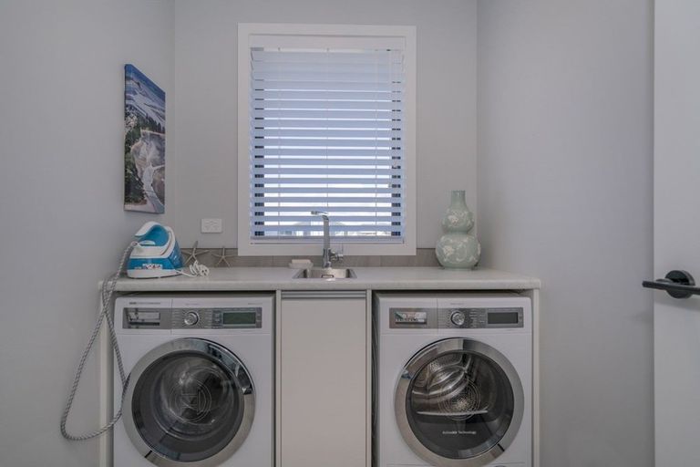 Photo of property in 131 Kupe Drive, Whitianga, 3510