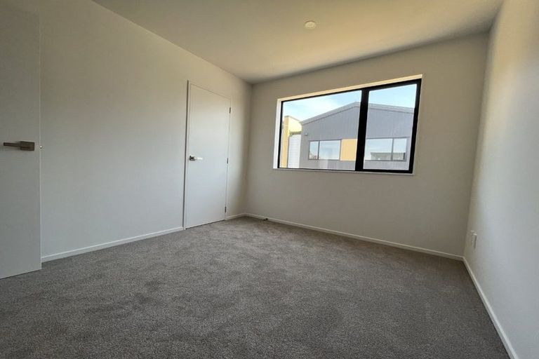 Photo of property in 18/241 Don Buck Road, Massey, Auckland, 0614
