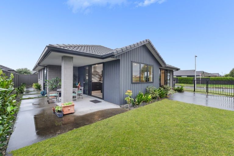 Photo of property in 17 Te Ranga Memorial Drive, Pyes Pa, Tauranga, 3112