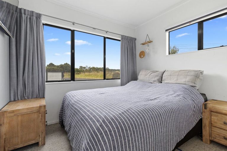 Photo of property in 24 Cemetery Road, Waiuku, 2123