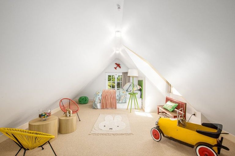 Photo of property in 13 Talavera Terrace, Kelburn, Wellington, 6012