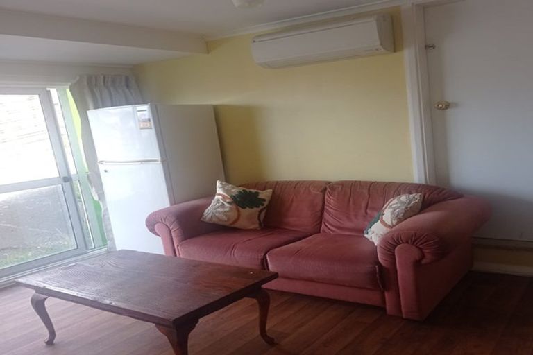 Photo of property in 177 Broderick Road, Johnsonville, Wellington, 6037