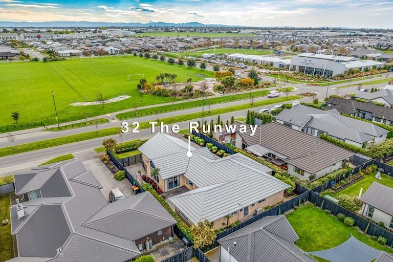 Photo of property in 32 The Runway, Wigram, Christchurch, 8042