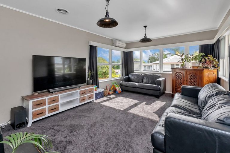 Photo of property in 21 George Point Road, Onerahi, Whangarei, 0110