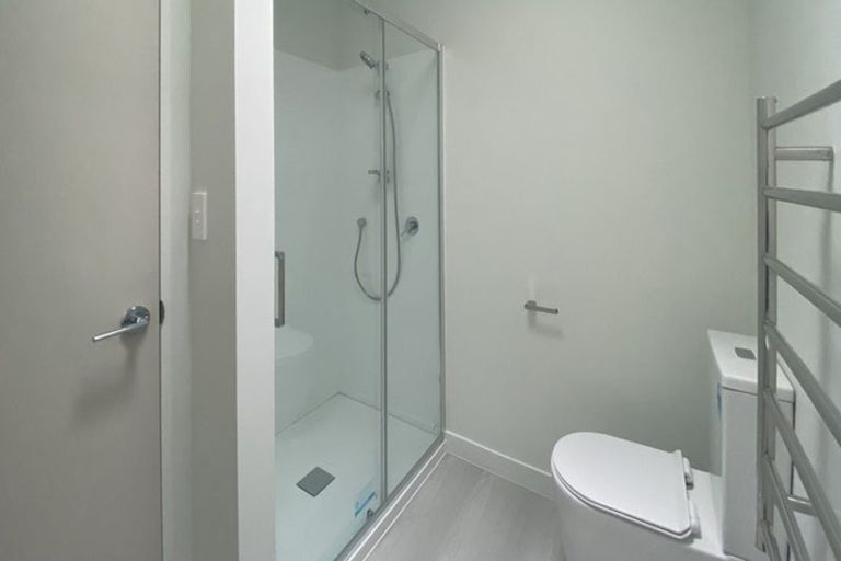 Photo of property in 3/2 Moor Avenue, Te Atatu Peninsula, Auckland, 0610