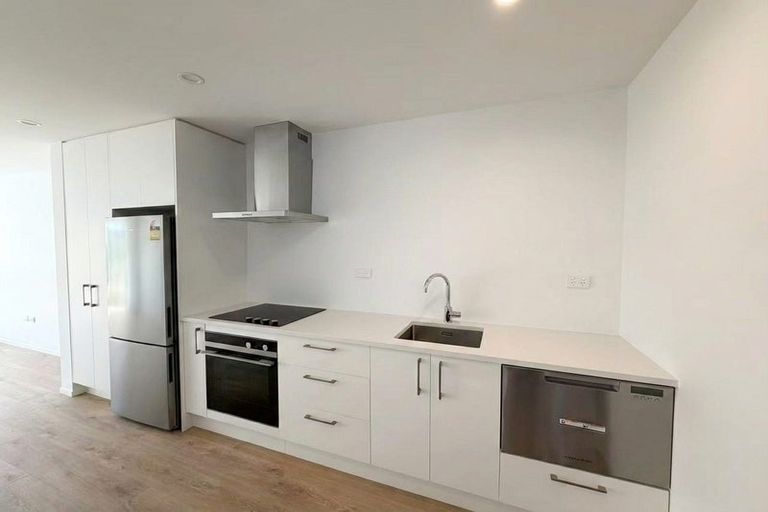 Photo of property in 6/11 Paramu Avenue, Birkdale, Auckland, 0626