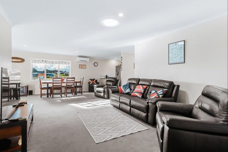 Photo of property in 11 Marshall Close, Motuoapa, Turangi, 3382