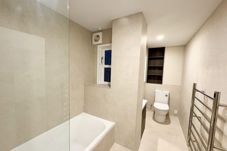 Photo of property in 2/1 Vivian Street, Te Aro, Wellington, 6011