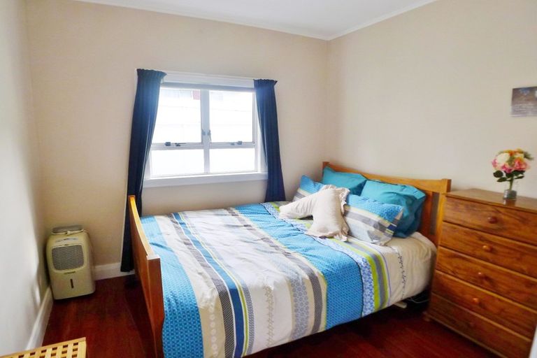 Photo of property in 1/43 Rimu Street, New Lynn, Auckland, 0600