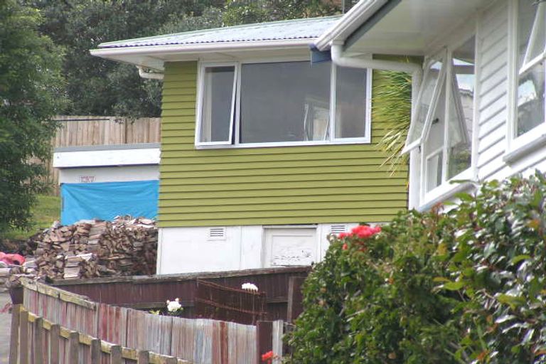 Photo of property in 2/82 Bond Crescent, Forrest Hill, Auckland, 0620
