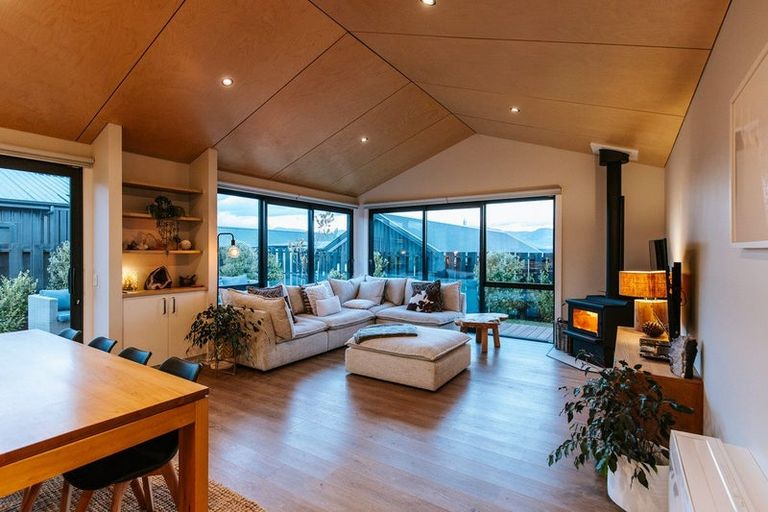 Photo of property in Northlake, 8 Linnburn Road, Wanaka, 9305