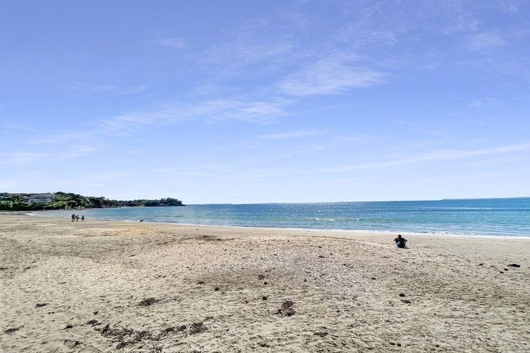 Photo of property in Seaview Apartments, 5/64 Milford Road, Milford, Auckland, 0620