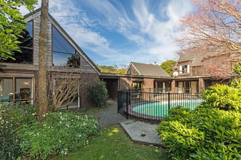 Photo of property in 14 Ngarara Road, Waikanae, 5036