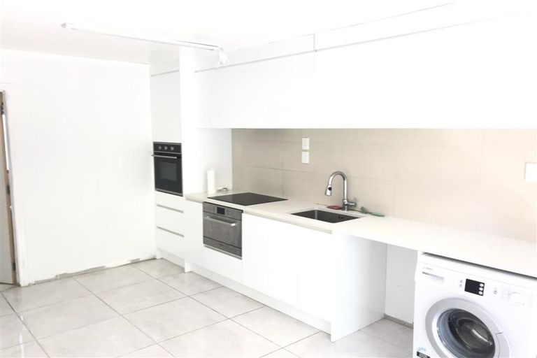 Photo of property in 40 Gracechurch Drive, Flat Bush, Auckland, 2016