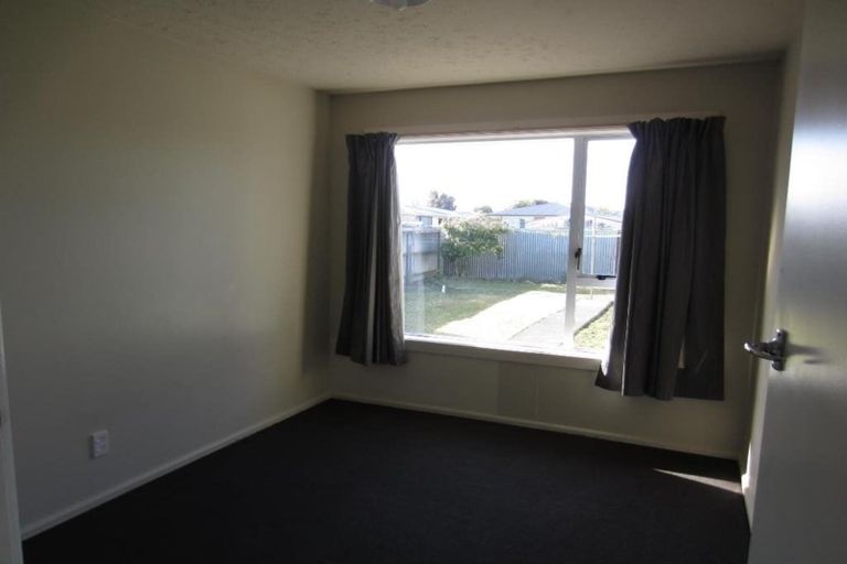 Photo of property in 15 Waitohi Street, Hornby, Christchurch, 8042