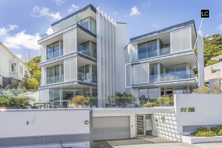 Photo of property in Alto Apartments, 2a/22 Telford Terrace, Oriental Bay, Wellington, 6011
