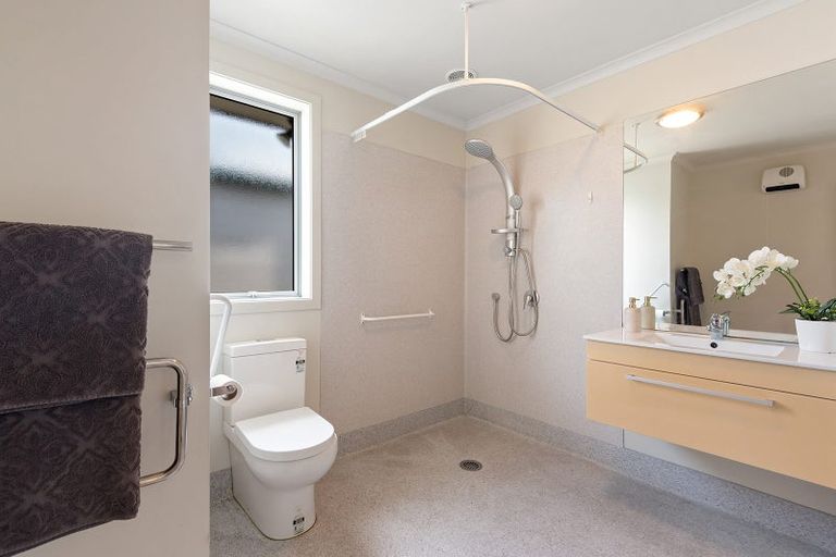 Photo of property in 2c Dey Street, Mosgiel, 9024
