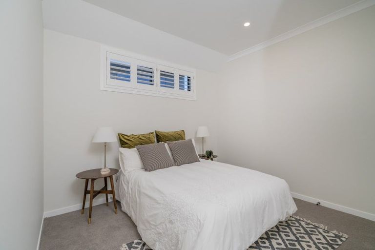 Photo of property in 28 Ngaroma Crescent, Whitianga, 3510