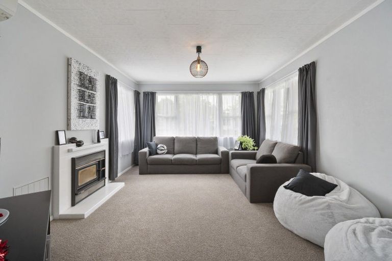 Photo of property in 3 Somerset Crescent, Highbury, Palmerston North, 4412