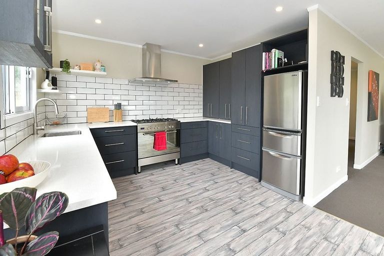 Photo of property in 57d Rautawhiri Road, Helensville, 0800