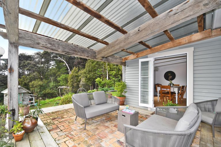 Photo of property in 147 Anderson Road, Matakana, Warkworth, 0985
