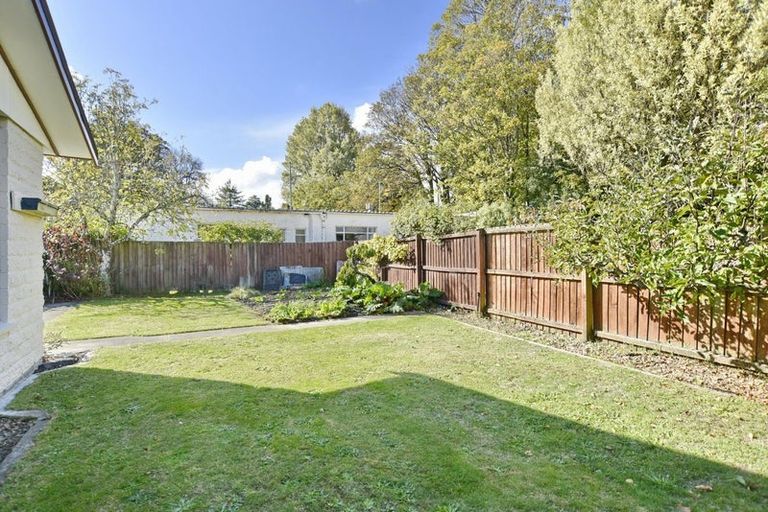 Photo of property in 40 Riverlaw Terrace, Saint Martins, Christchurch, 8022