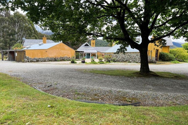 Photo of property in 1113 Glenorchy-queenstown, Mount Creighton, Queenstown, 9371
