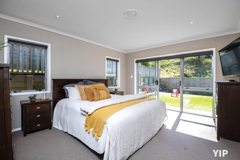 Photo of property in 21 Bickerton Rise, Churton Park, Wellington, 6037