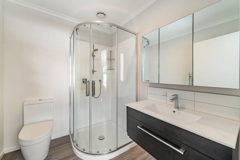 Photo of property in 48 Pateke Drive, Kenepuru, Porirua, 5022