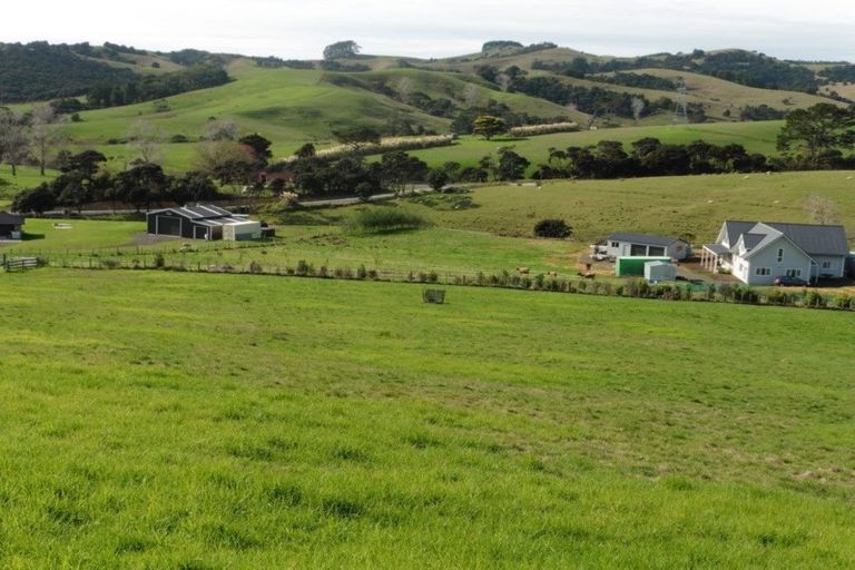 Photo of property in 344 Inland Road, Helensville, 0875