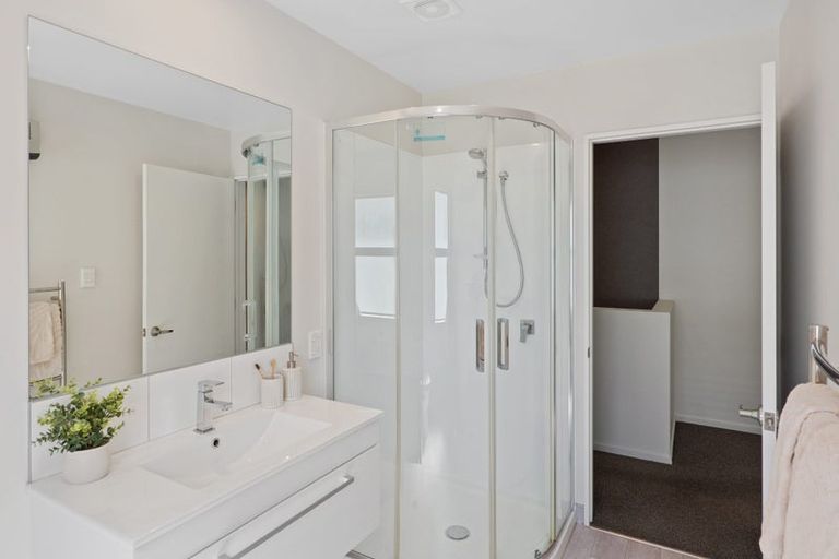 Photo of property in 20 Grove Road, Addington, Christchurch, 8024