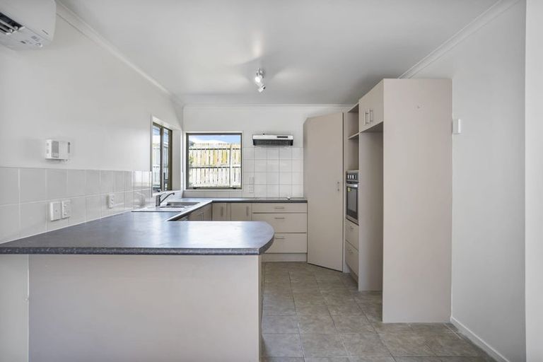 Photo of property in 70d Kayes Road, Pukekohe, 2120