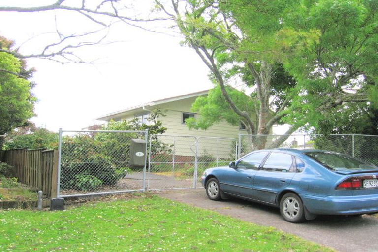 Photo of property in 3 Seakens Way, Glen Eden, Auckland, 0602
