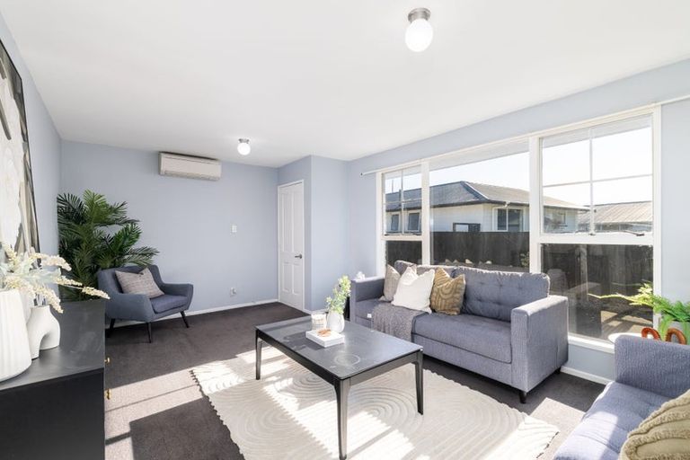 Photo of property in 2/32 Lamorna Road, Parklands, Christchurch, 8083